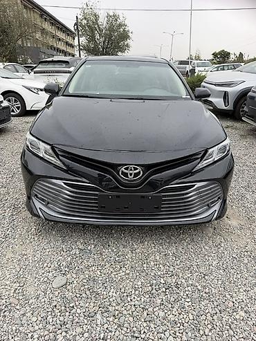 Toyota Camry: 2019 г., 2 л, Автомат, Бензин, Седан