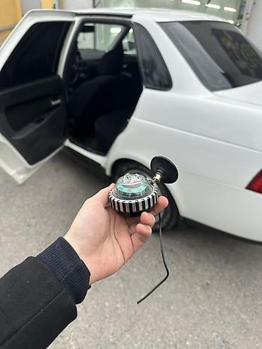 kia ceed ekran: Avtomobil üçün şüşəyə yapışdırılan maqnit kompas ideal veziyyetdedi — 1