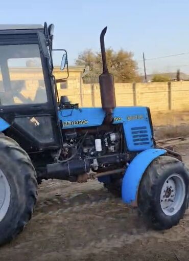 Traktorlar: MTZ-892 Buraxılış ili 2018 Yürüşü maksimum 2000 motosaat Hər birinin -da lalafo.az — 3 Traktorlar: MTZ-892 Buraxılış ili 2018 Yürüşü maksimum 2000 motosaat Hər birinin — 3