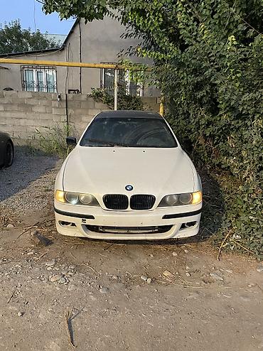 Продаю кузовные детали на БМВ е39 bmw e39 все есть под распил