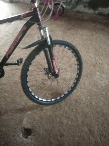 İdman velosipedləri: Dağ velosipedi – Foster markası Xüsusiyyətlər: - Güclü alüminium — 4