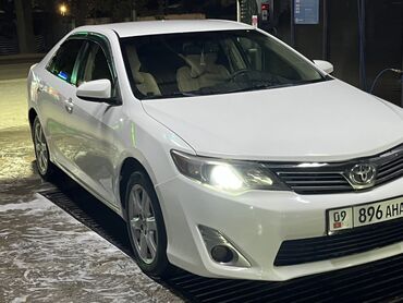 авто гаражное хранение: Toyota Camry: 2014 г., Автомат, Гибрид, Седан