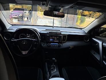 Toyota: Toyota RAV4: 2018 г., Кроссовер — 14