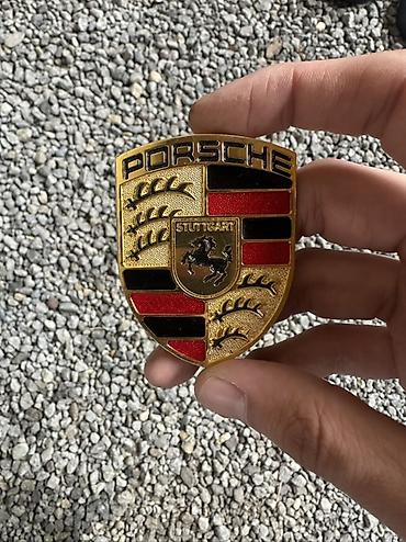 range rover bufer: Porsche kapot/emblem loqosu - Klassik Porsche qalxan formasında kapot — 1