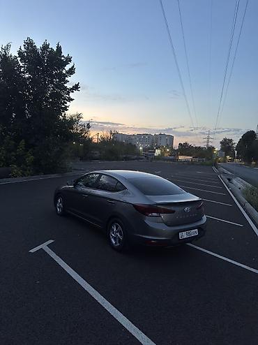 Hyundai: Hyundai Elantra: 2019 г., 2 л, Автомат, Бензин, Седан — 4