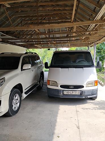 mercedes benz 208 d: Ford Transit: 2.5 l | 1998 il 360000 km Van body type — 8
