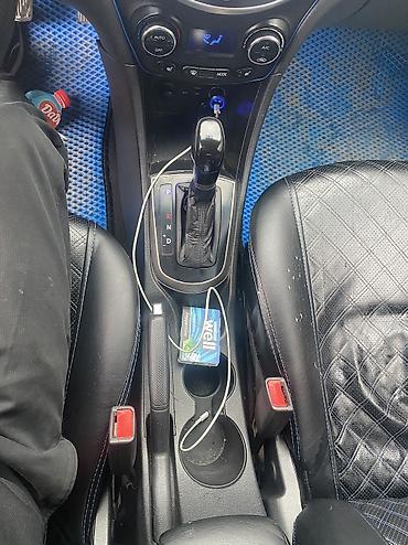 Hyundai: Hyundai Solaris: 2015 г., 1.6 л, Автомат, Бензин, Седан at lalafo.kg — 5 Hyundai: Hyundai Solaris: 2015 г., 1.6 л, Автомат, Бензин, Седан — 5