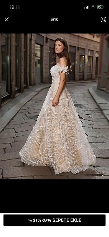 mexmer parca: Zərif gecə/libas – off-shoulder gəlinlik-stilində uzun don Ölçü M - — 4