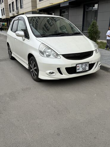 рассрочка машина фит: Honda Fit: 2006 г., 1.5 л, Вариатор, Бензин, Хетчбек