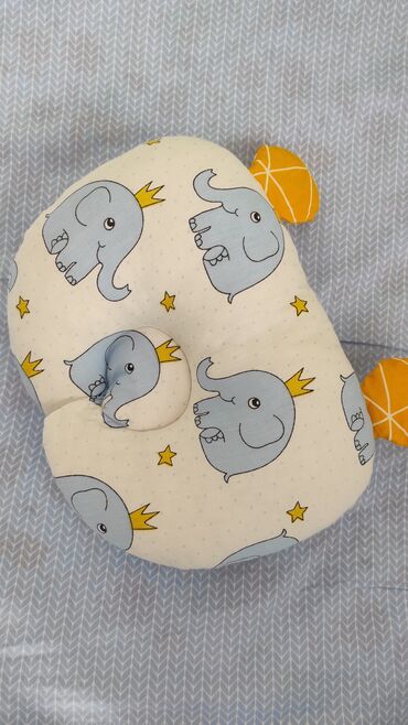 ostio вытягивающая ортопедическая подушка: Срочно продаю новую подушку для самых маленьких малышей. Купила для