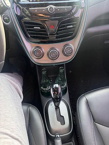 Chevrolet: Chevrolet Spark: 2019 г., 1 л, Вариатор, Бензин, Хэтчбэк — 22