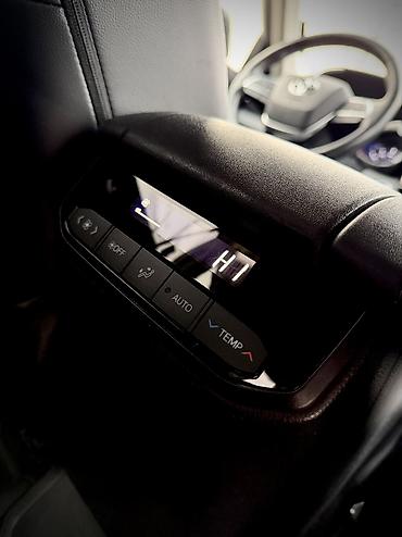 Toyota: Toyota Highlander: 2020 г., 2.5 л, Вариатор, Гибрид, Кроссовер — 10