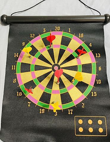 Darts: Asılma dart taxtası – maqnitli oxlarla - İki tərəfli yumşaq parça — 1