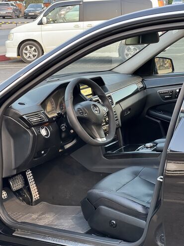 Mercedes-Benz: Mercedes-Benz E-Class: 2010 г., 3 л, Типтроник, Бензин, Седан — 11