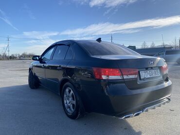 Hyundai: Hyundai Sonata – sedan, qara rəng. Texniki xüsusiyyətlər və təchizat — 8