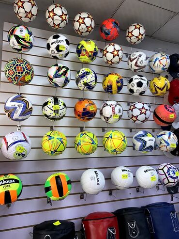 плафон 124: Мячи, футбольные мячи, волейбольные мячи Футбольный мяч От 1200 и