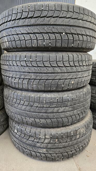 Шины: Шины 235 / 60 / R 17, Зима, Б/у, Комплект, Легковые, Michelin