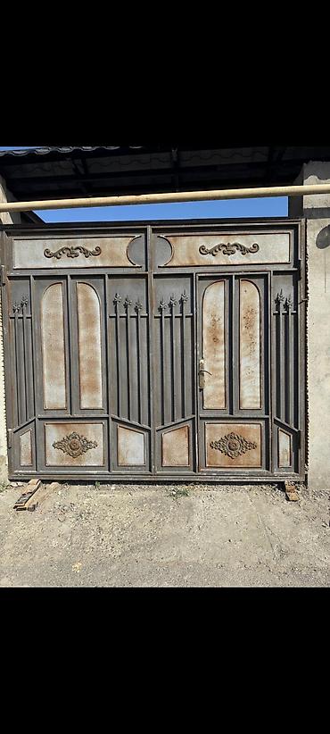 Darvaza satılır. - Material: dəmir konstruksiya, dekorativ döymə lalafo.az -da Darvaza satılır. - Material: dəmir konstruksiya, dekorativ döymə