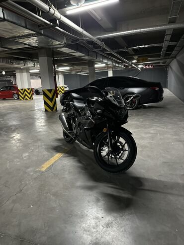 Мотоциклы: Продаю SUZUKI GSX250R г.в.: 11.2021 пробег: 8.400 км — 18