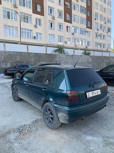 golf b4: Volkswagen Golf: 1996 г., 1.6 л, Механика, Бензин, Хэтчбэк — 3