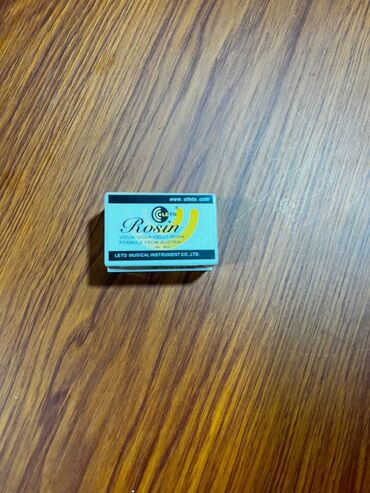 Kanifol: Skripka, viola və violonçel kimi simli alətlər üçün nəzərdə tutulmuş — 15