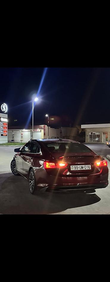 man sat: 0090 Chevrolet malibu 2016 malibu qadin masinidi şeherde sure — 1