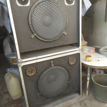 Другие музыкальные инструменты: Линейные колонки 300вт и пульт Yamaha. Раньше использовались для at lalafo.kg Другие музыкальные инструменты: Линейные колонки 300вт и пульт Yamaha. Раньше использовались для