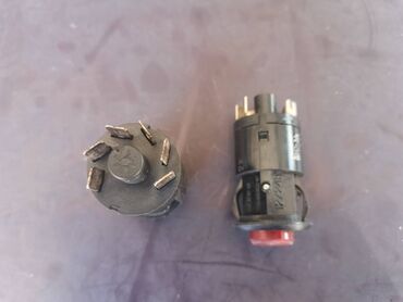 Auto delovi: Prekidač sva četri žmigavca Lada 2105,2107 Riva, Lada 2104 Karavan — 6