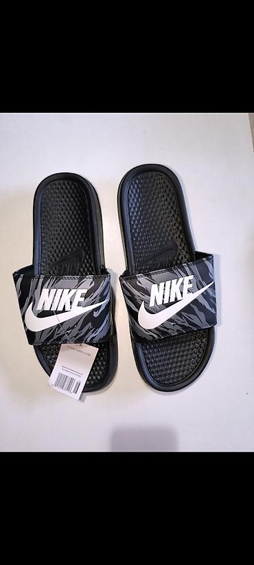 patike smederevo: Nike i druge sportske papuče – više modela i dezena Opis: - Sportske — 10