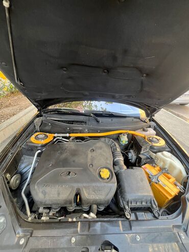 VAZ (LADA): VAZ (LADA) Priora: 1.6 l | 2018 il 170000 km Sedan — 7