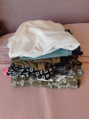 Majice kratkih rukava: Paket majica(11) XS/S velicine — 1