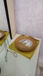 Digər süfrə qabları: Hər biri (qutu olaraq) 5 manatdır. güldan - 15 azn xrustal vareyna — 4