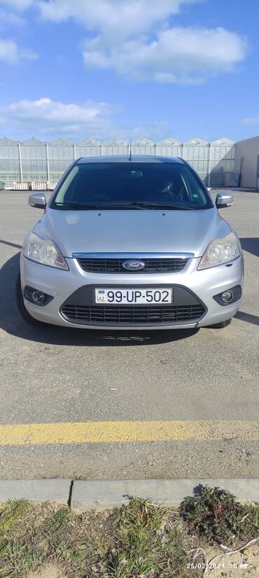 ford fokus: Ford Focus: 1.6 l | 2009 il | 300000 km Universal