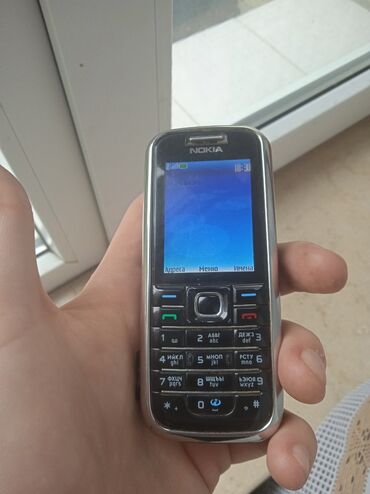 telfon sumqayit: Nokia 6620, rəng - Qara, Düyməli