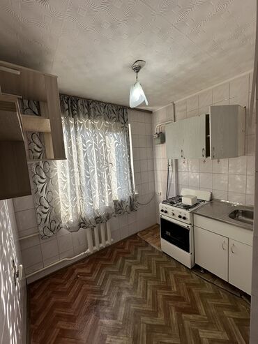 тоголок молдо дом куплю: 2 комнаты, 43 м², 104 серия, 3 этаж, Косметический ремонт