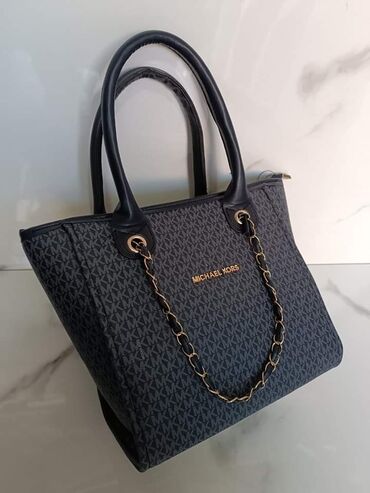 Torbe: Torbe 
Velike cena 4100din, manje po 3000din — 11