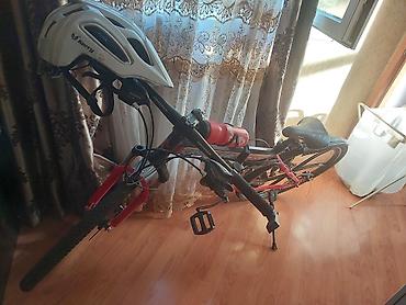 Crosser markalı dağ velosipedi - Güclü alüminium gövdə, ön
