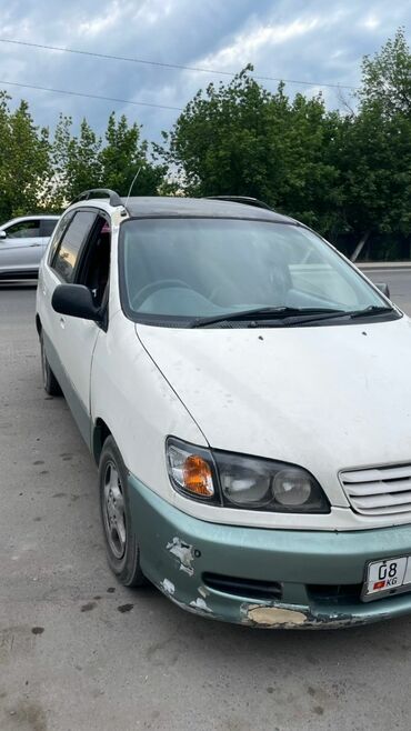 машина х5: Toyota Ipsum: 1997 г., 2 л, Автомат, Бензин, Минивэн