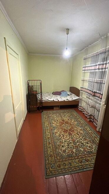 квартиры в токмоке: 2 бөлмө, 43 кв. м, Жеке план, 5 кабат, Эски ремонт