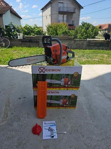 Motorne testere: Demon motorna testera original 2 godine garancija 3.2konja na lalafo.rs — 1 Motorne testere: Demon motorna testera original 2 godine garancija 3.2konja — 1