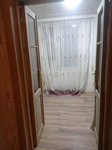 Uzunmüddətli kirayə mənzillər: Nerimanov metrosuna yaxin 2 otaq bina evi 5/1 kiraye verilir Aileye ve -da lalafo.az — 2 Uzunmüddətli kirayə mənzillər: Nerimanov metrosuna yaxin 2 otaq bina evi 5/1 kiraye verilir Aileye ve — 2