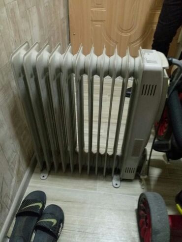 mıkravalnovqa: Mikrodalğalı soba Eurolux, Mikrodalğalar ilə, rəng - Qara