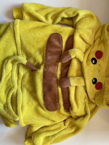 Верхняя одежда: В хорошем состоянии 
110,116см
Отдам пакетом — 3