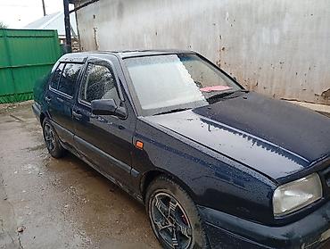 Volkswagen Vento: 1992 г., 1.8 л, Механика, Бензин, Седан