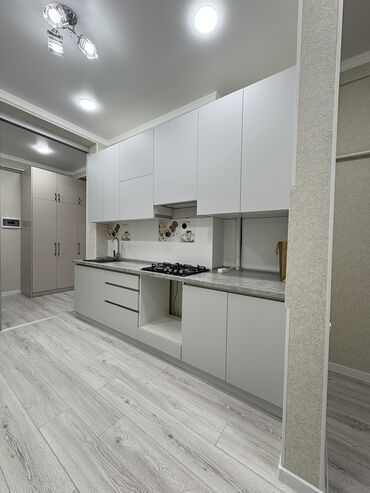 батир сатуу: 1 комната, 40 м², Элитка, 4 этаж, Евроремонт