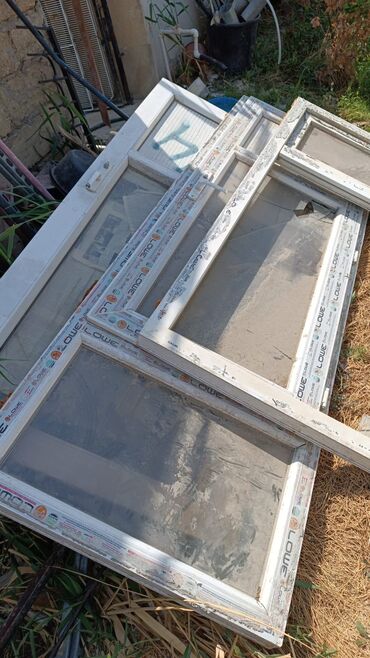 qapılar işlənmiş: Qapi pencere plastic satilir 3 qapi 2 pencere olcurleri115 207 e