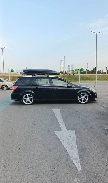 xacmazda ucuz avtomabiller: Baqaj satılır koreyadan gəlmədir.ideal vəziyyətdədir hər iki tərəfdən