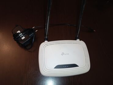 wifi adapter qiymeti: Wifi router satilir.
yaxsi veziyetdedir.
unvan xirdalan