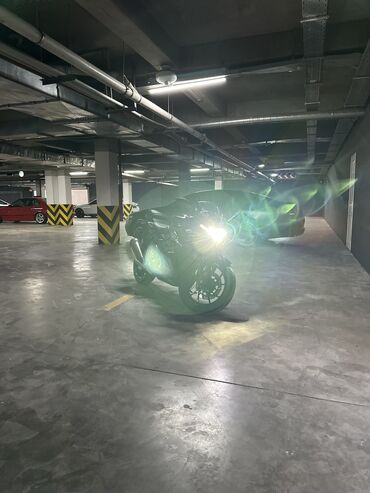 Мотоциклы: Продаю SUZUKI GSX250R г.в.: 11.2021 пробег: 8.400 км — 19