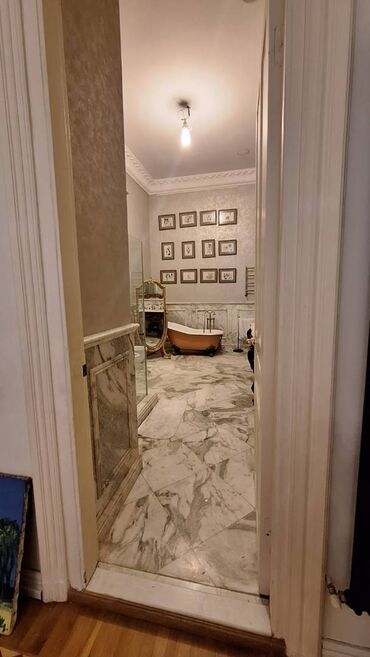 Köhnə tikili: Bakı, 6 otaqlı, Köhnə tikili, m. Sahil, 350 kv. m — 9